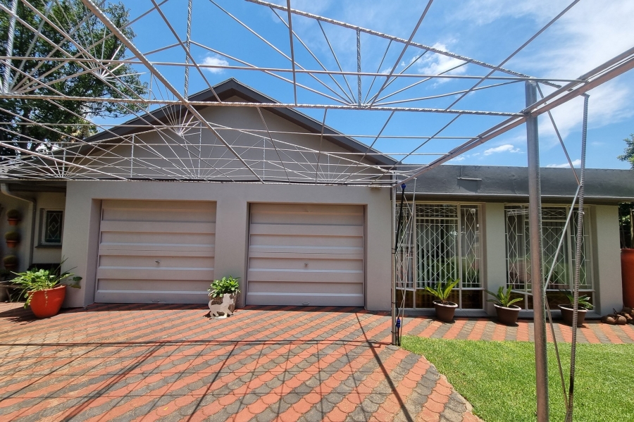 3 Bedroom Property for Sale in Flamwood North West